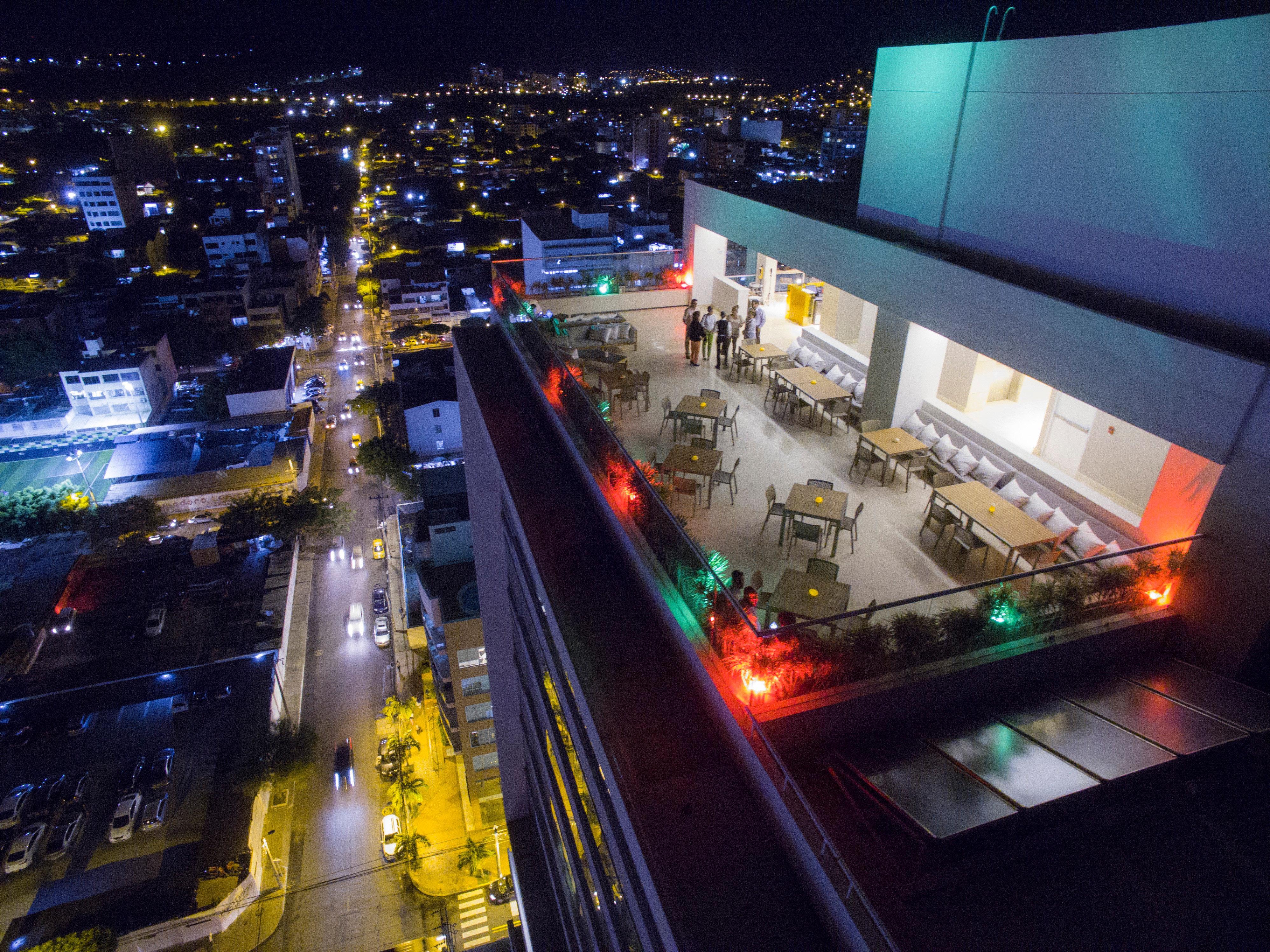 Holiday Inn Cucuta By Ihg Kültér fotó Skyline of the city