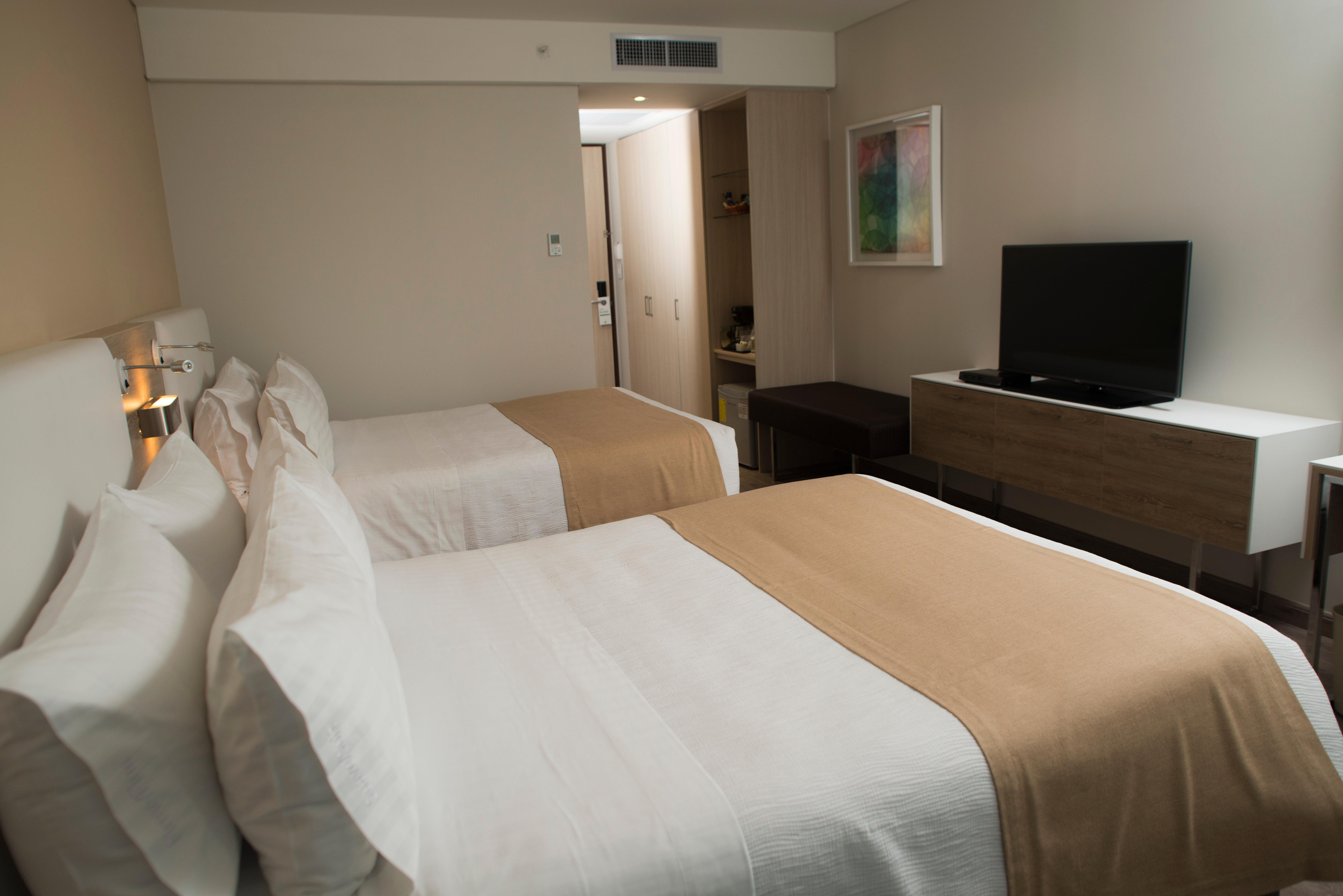 Holiday Inn Cucuta By Ihg Kültér fotó A room at the hotel