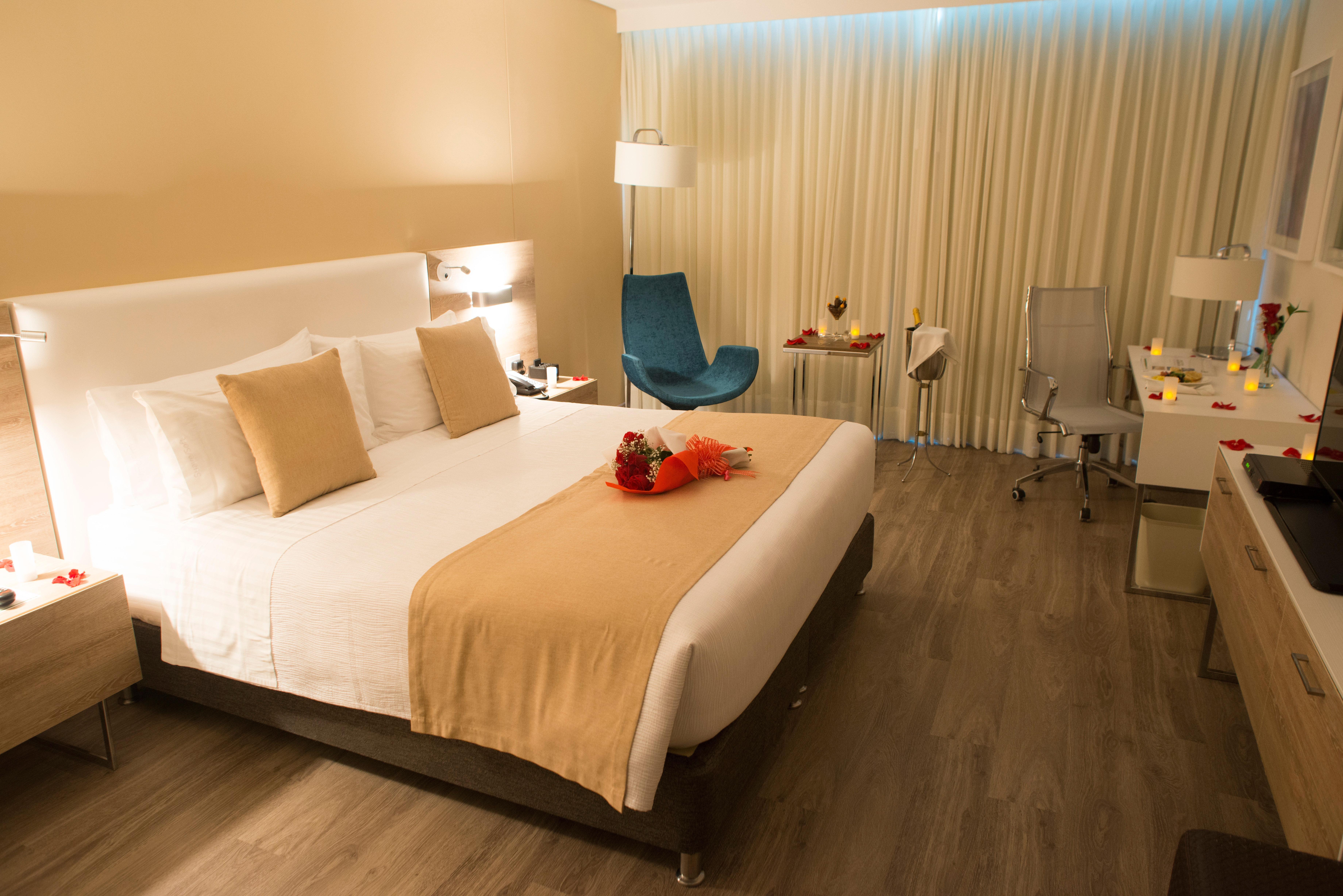 Holiday Inn Cucuta By Ihg Kültér fotó A room at the hotel